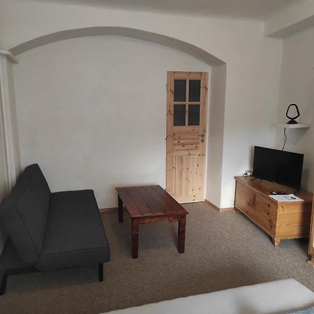 לזניה קינז'וארט Apartman U Krtka מראה חיצוני תמונה